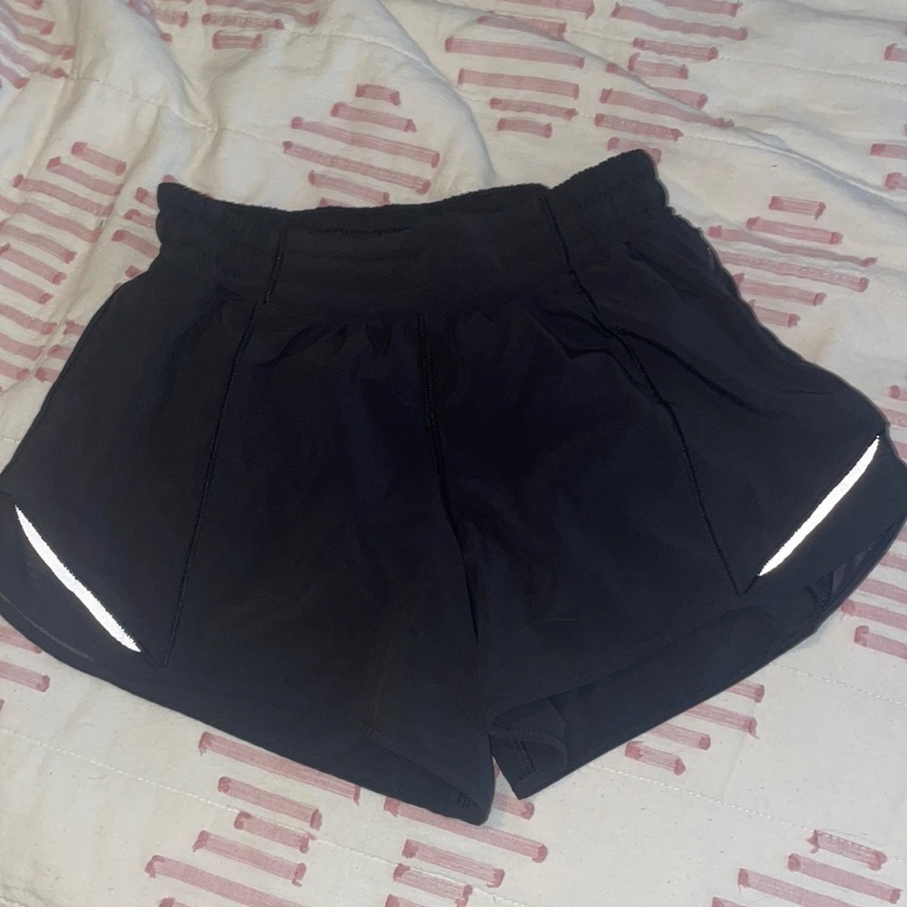 COPY - lulu hottie hot shorts